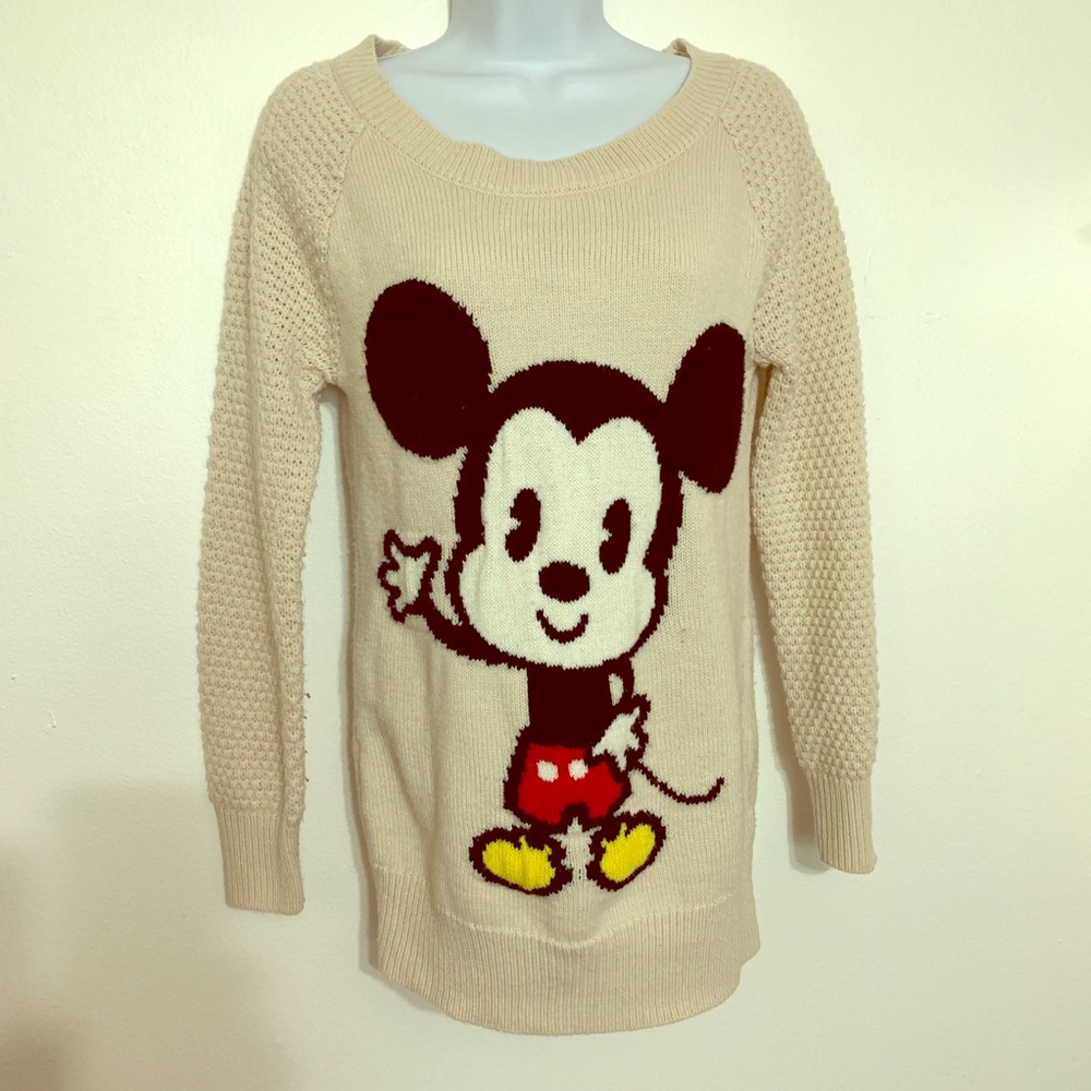 Divided by H&M for Disney Mickey Mouse Swe…